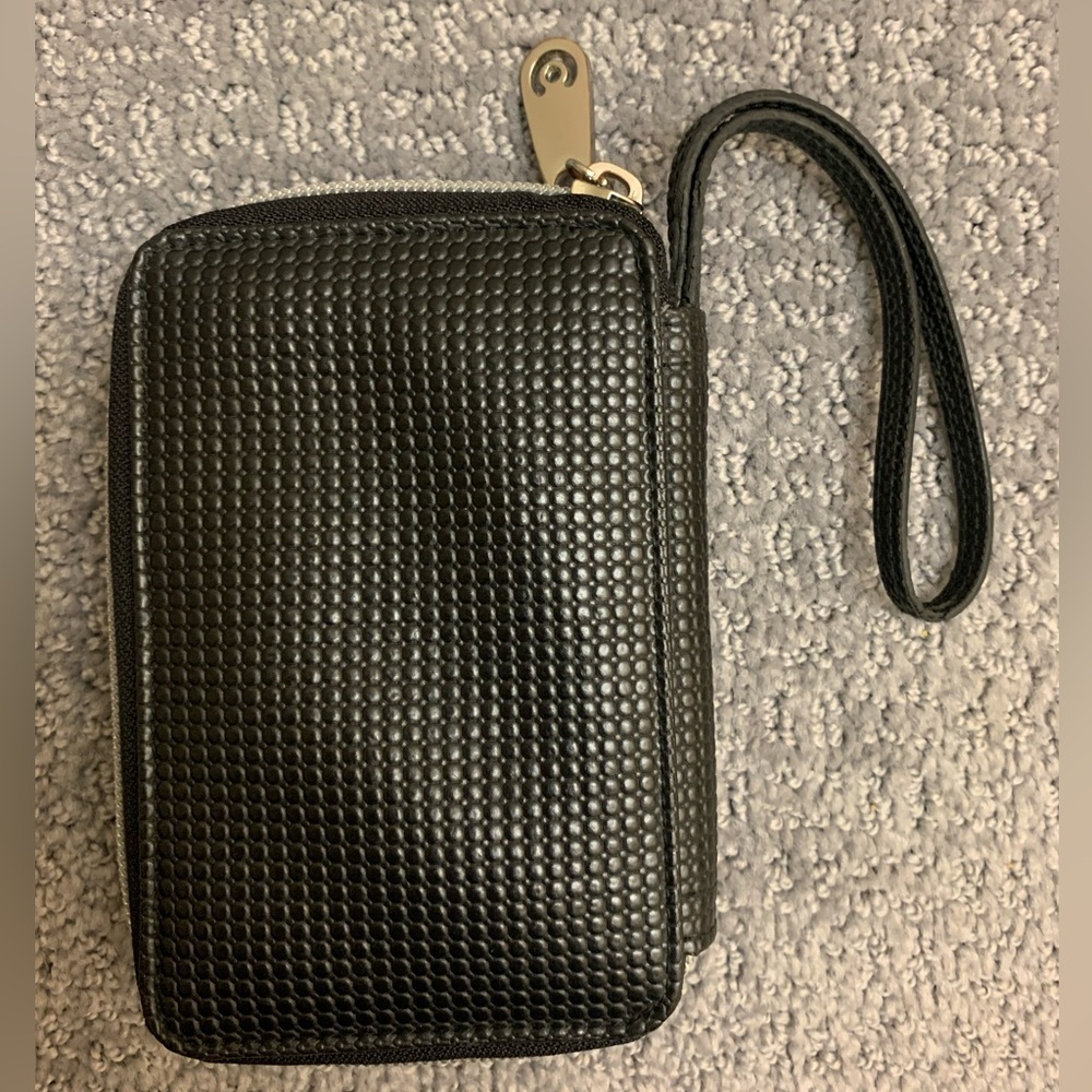 URBANOXIDE BLACK TEXTURED WRISTLET WALLET